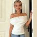 American Simple Rivet Decoration Asymmetrical Neckline Off-the-shoulder T-shirt Women's Short-sleeved Slim-fitting Casual Waist Pleated Top_ecoleips.com
