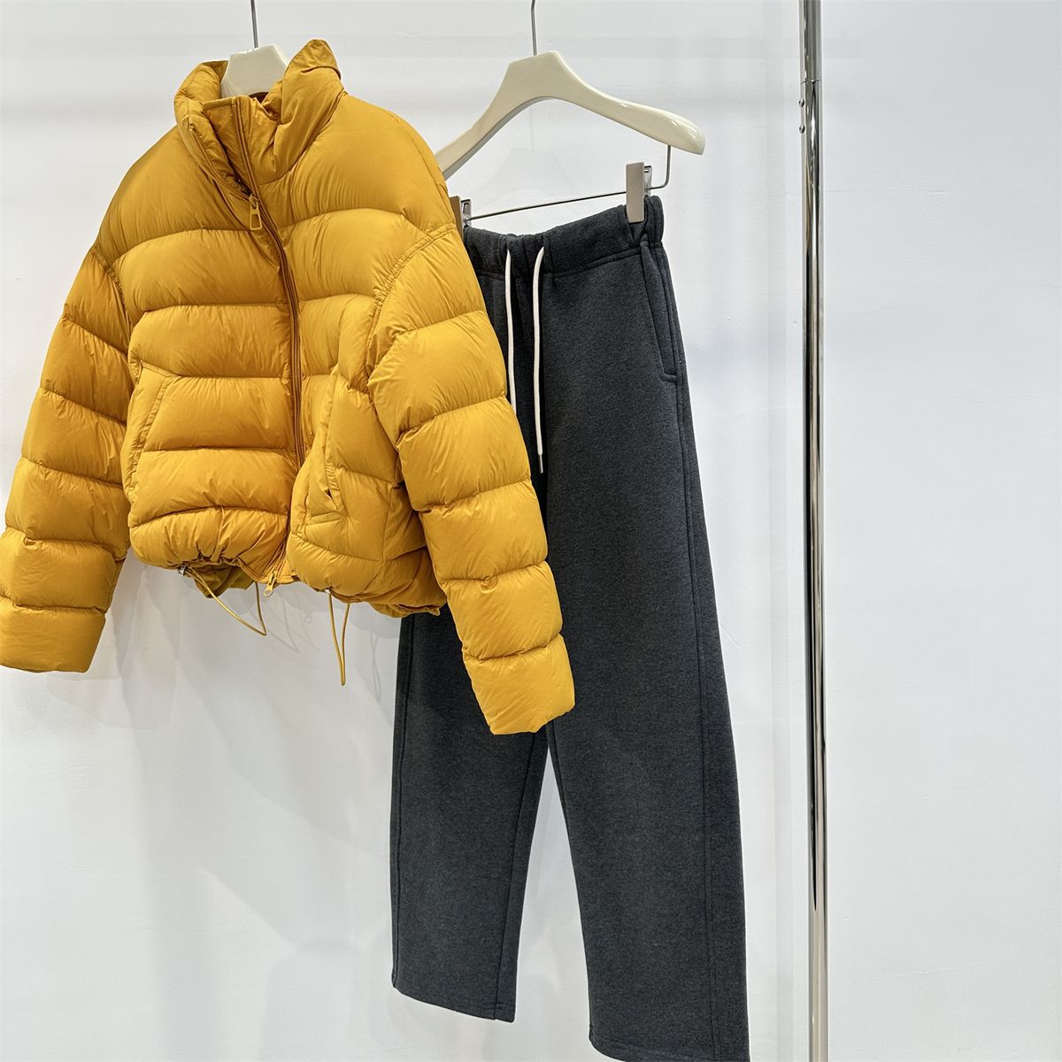 girl Girl Girl 90 White Duck Ribbed Down Jacket For Women Winter 2025 New Style Zero Pressure Comfortable Warm Versatile Short Stand_ecoleips.com