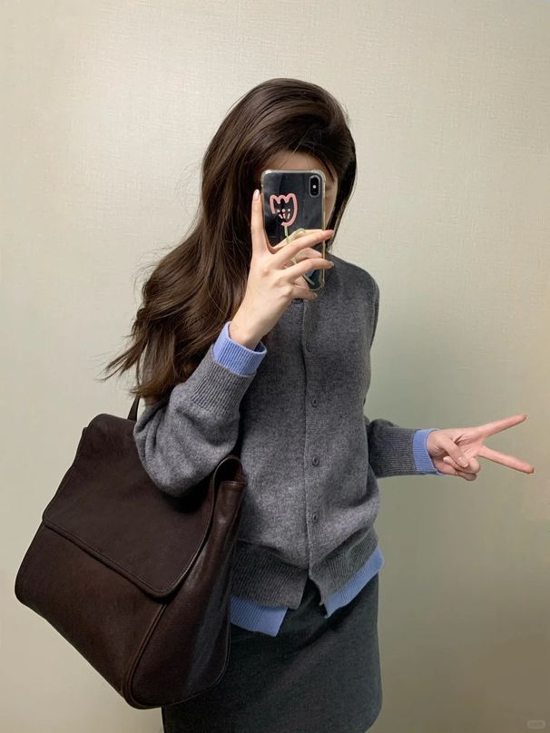 Gray Stylish Two-piece Knitted Cardigan For Women, Autumn And Winter High-end Base Layer Top, Korean-style Sweater_ecoleips.com