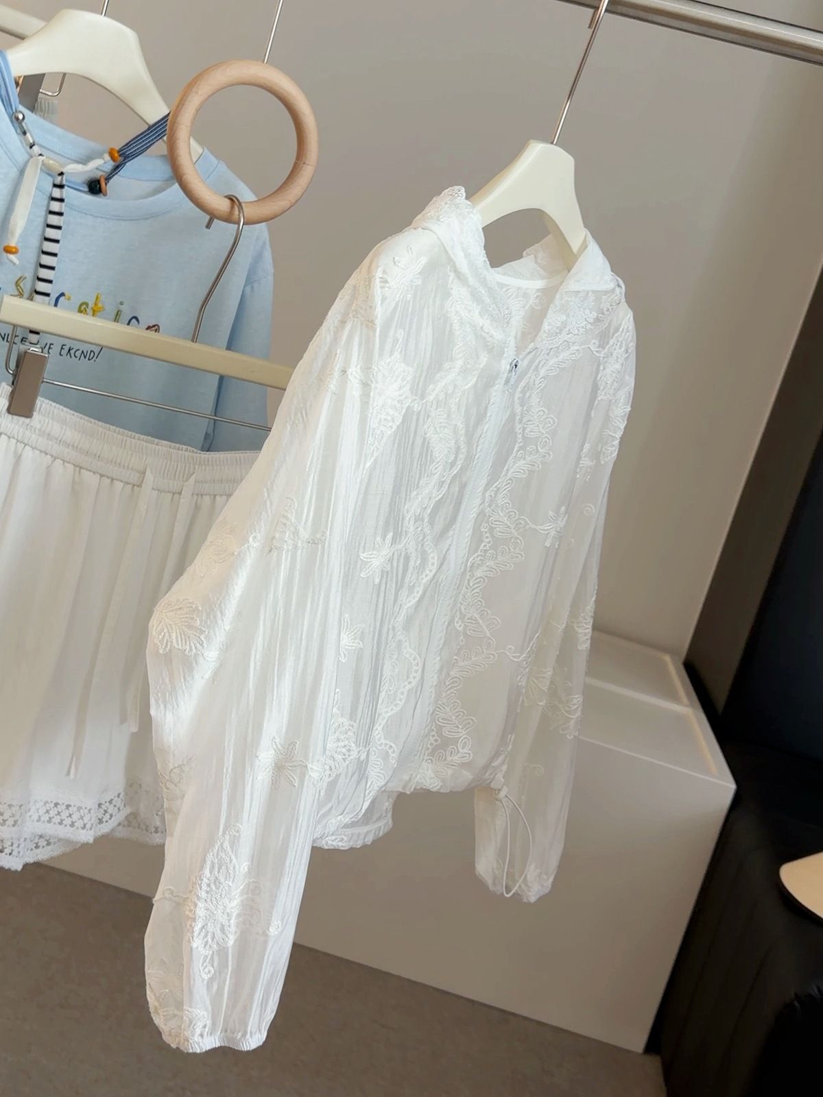 Women's White Lace Embroidered Hooded Cardigan Sun Protection Loose Fit Chic Stylish Outerwear_ecoleips.com