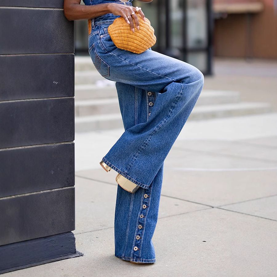 Women's High-Waisted Button-Fly Jeans – Raw Hem Distressed Denim Pants, Loose Fit Streetwear Style (Blue, S-4XL)_ecoleips.com