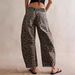 Women's Clothing Autumn Casual Loose Mid Waist Shaped Jeans_ecoleips.com