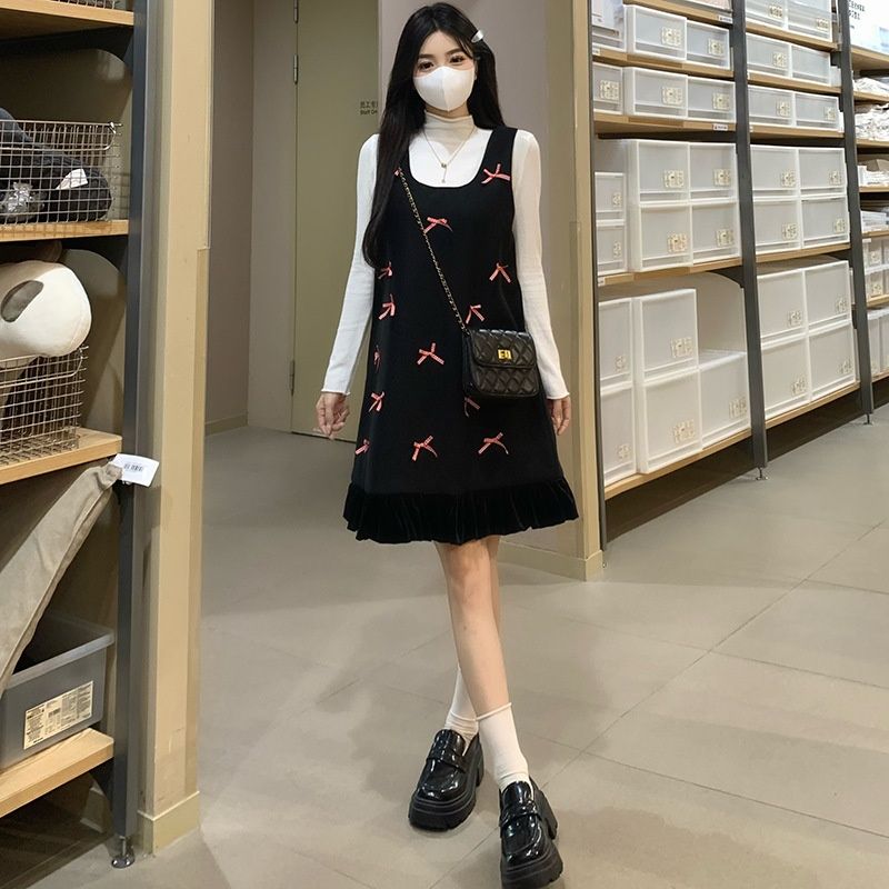 Autumn New Korean Style Bowknot Woolen Vest White Sweater 2-Piece Set Maternity Dress_ecoleips.com