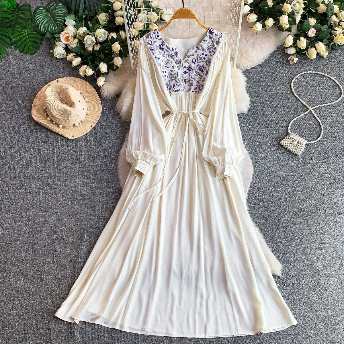 Women's French Retro Heavy Duty Art Embroidery Dress V Neck Long Sleeve Loose Fitting Tie Waist Elegant Long Dress for Summer_ecoleips.com
