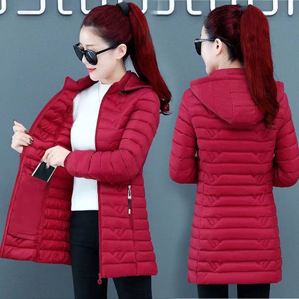 "Slim-Fit Mid-Length Puffer Jacket For Women – Lightweight Down Alternative, Waist-Defining Winter Coat"_ecoleips.com