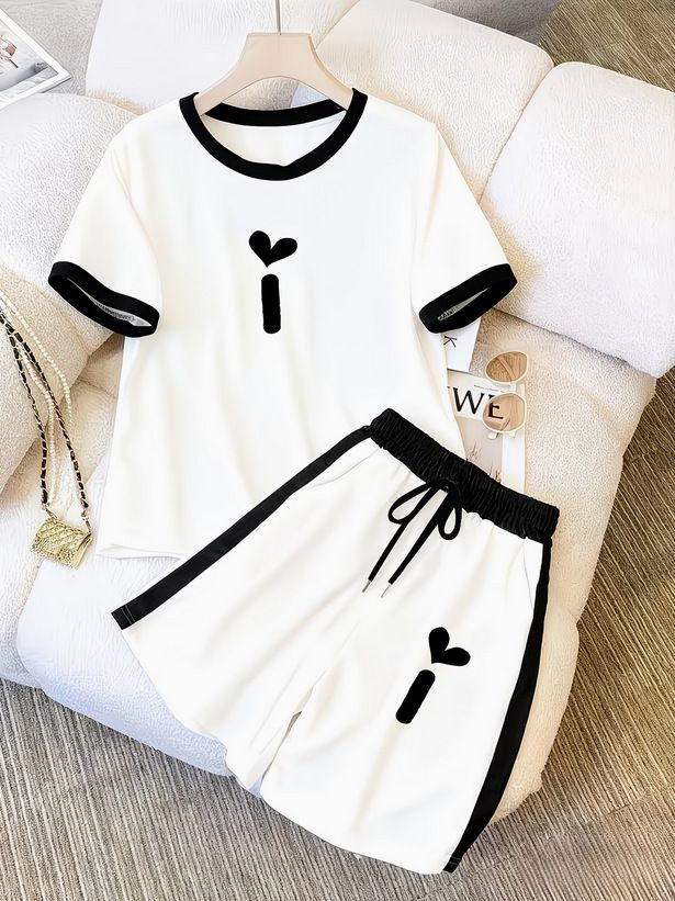 Minimalist Luxury Heart Shaped Y Letter Print Women's Fashion Two Piece Set Short Sleeved Shirt And Shorts_ecoleips.com