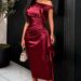Burgundy High-Waisted Satin Ruffle One-Shoulder Bodycon Dress Slimming Waist Cinching For Banquets And Parties Women's Clothing_ecoleips.com