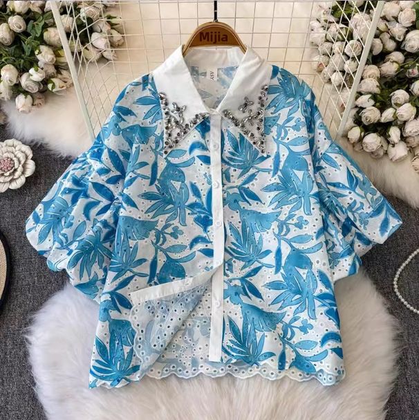 Elegant Floral Lace Blouse With Puff Sleeves & Rhinestone Detailing – Relaxed Fit, Short Sleeve, Crew Neck – Blue & Red Options_ecoleips.com