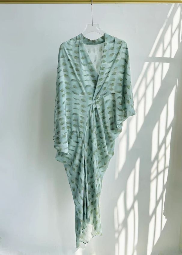 Aria Basics Aria Basics Elegant Temperament ~ Spanish Niche Design Silk Print Ink Smudge V-neck Irregular Flower Bud Dress For Women_ecoleips.com