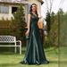 Elegant Long Sequin Evening Dress For Women - Glamorous Party Gown With Princess Silhouette, High Waist & Sleeveless Design_ecoleips.com