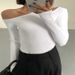 Black Sexy Base Shirt For Women, Autumn Versatile Long Sleeve T-Shirt, Slim Fit Inner Layer, Off-Shoulder Clavicle Top_ecoleips.com