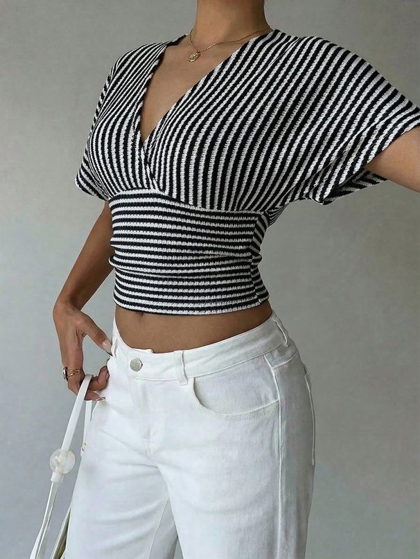Women's V Neck Short T-Shirt Striped Fitted Waist Batwing Sleeve Slimming Hot Girl Top Knitted 2026_ecoleips.com