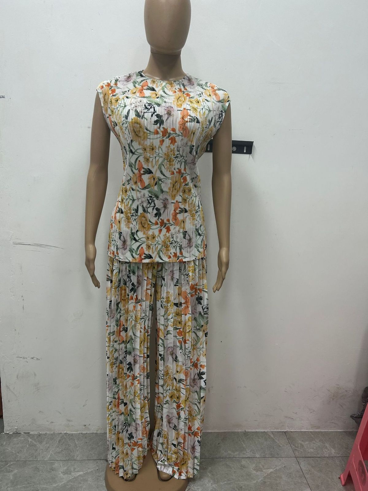 Women's Clothing Spring Fashion Pleated Round Neck Two Piece Set With Printed Wide Leg Pants And Flutter Sleeve Casual_ecoleips.com