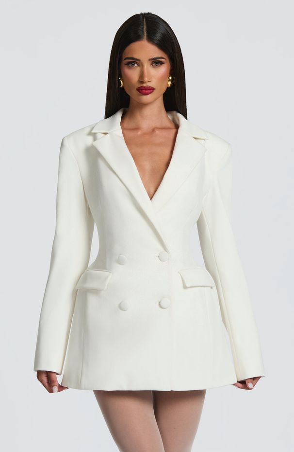 "Double-Breasted Blazer For Women – Deep V-Neck Elegant Suit Jacket In Classic Colors"_ecoleips.com