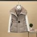 Women's Quilted Puffer Vest With Faux Shearling Collar, Slim Fit Waist-Cinching Jacket For Winter, Lightweight Warm Coat_ecoleips.com