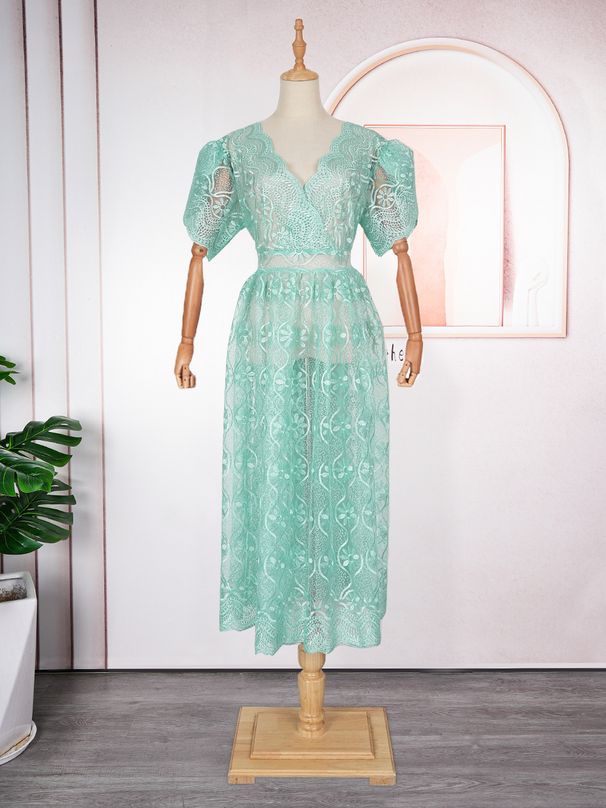 Women's Clothing Mesh Embroidered Dress Lace V Neck Dress_ecoleips.com