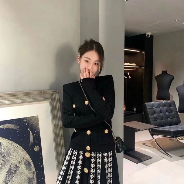 New Short Style Round-neck Autumn And Winter Elegant Long-sleeve Metallic Top, Slim-fit French-style Knitted Cardigan_ecoleips.com