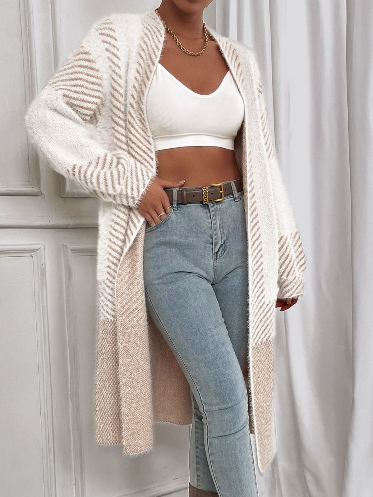 Women's Oversized V-Neck Cardigan Sweater - 2024 Trendy Longline Knit Coat With Faux Fur Accents (Beige/3 Colors, S-XL)_ecoleips.com