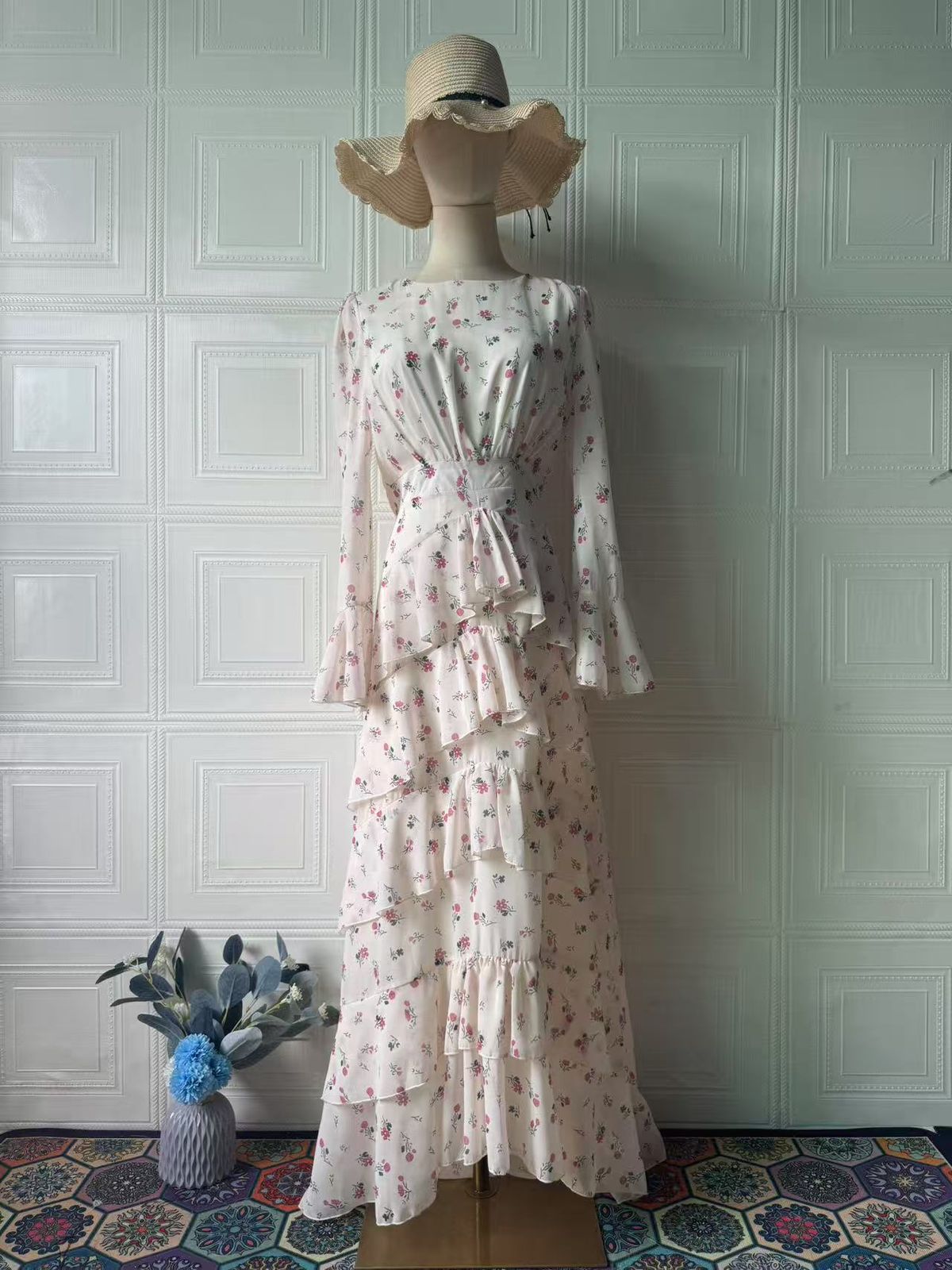Modest Abaya Dress Elegant Long Sleeve Maxi Dress For Women – Flowy Boho Floral Print Dress (Spring Collection)_ecoleips.com