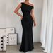 Women's Fishtail Skirt Diagonal Shoulder Collar Waist Pleated Sleeveless Sexy Dress_ecoleips.com