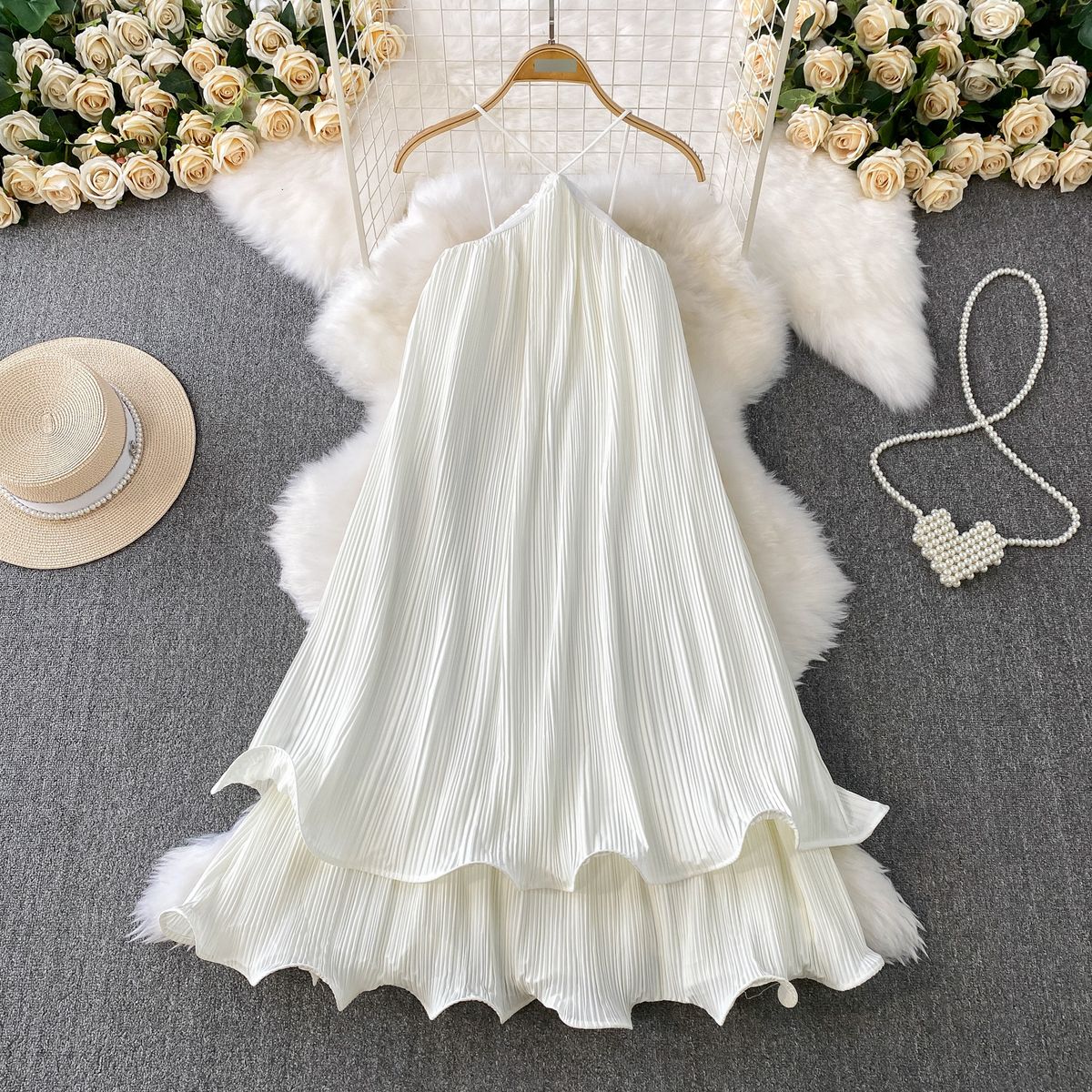 Women's Clothing Seaside Holiday Style Sexy Backless Halter Neck Suspender Dress Women's Summer Loose Slim Fluffy Cake Skirt_ecoleips.com