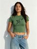 Y2K Distressed Star Print Crop Tee Women Grunge Figure Silhouette Slim Fit Short Sleeve High Waist Cropped Top_ecoleips.com