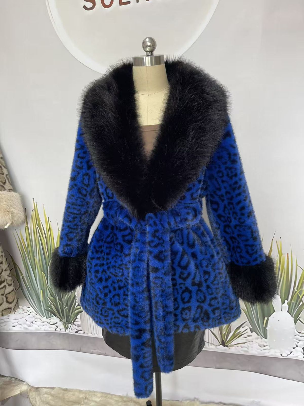 Luxury Winter Leopard Print Faux Fur Coat With Thick Mid-Length Design & Elegant Fur Collar, Eco-Friendly Fashion For Women_ecoleips.com