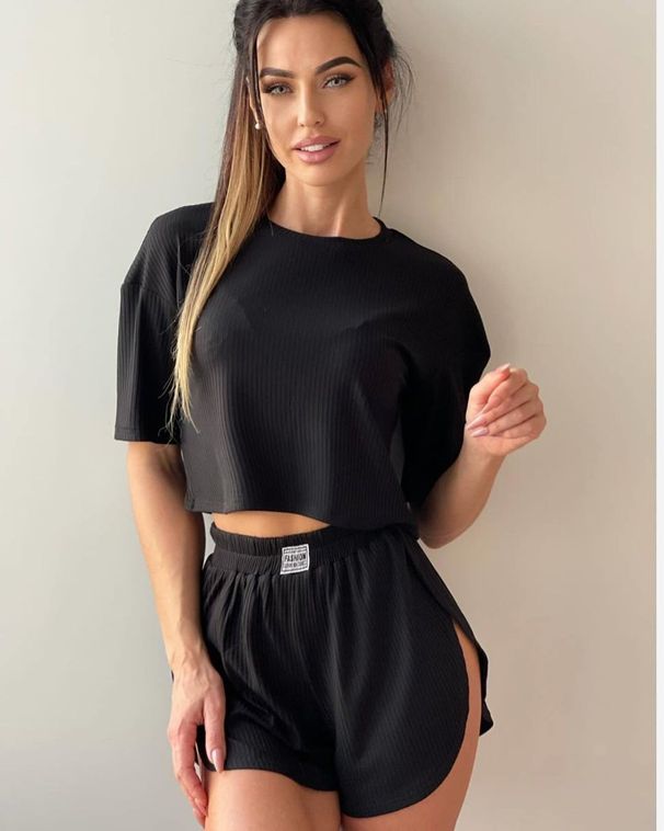 European And American Style Women's Fashion Set Short round Neck T-Shirt And Shorts Two-Piece Spring/Summer Clothing for Ladies_ecoleips.com