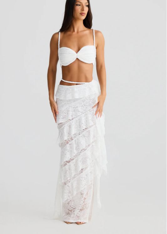 Summer 2025 Beach Vacation Style Women's Suit Pure Alluring Backless Suspender Dress Unique Lace Bodycon Skirt for Spring/Autumn_ecoleips.com