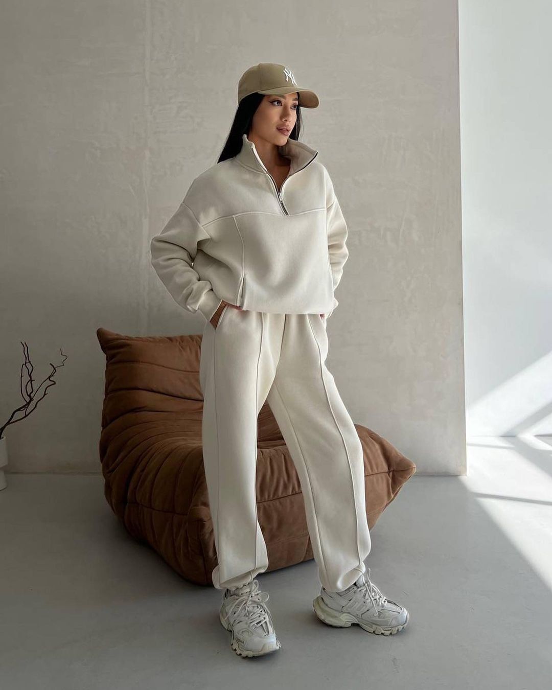 Wind Loose Casual Fashion Stitching Thickening Long Sleeve Stand Collar Sweater Trousers Suit_ecoleips.com