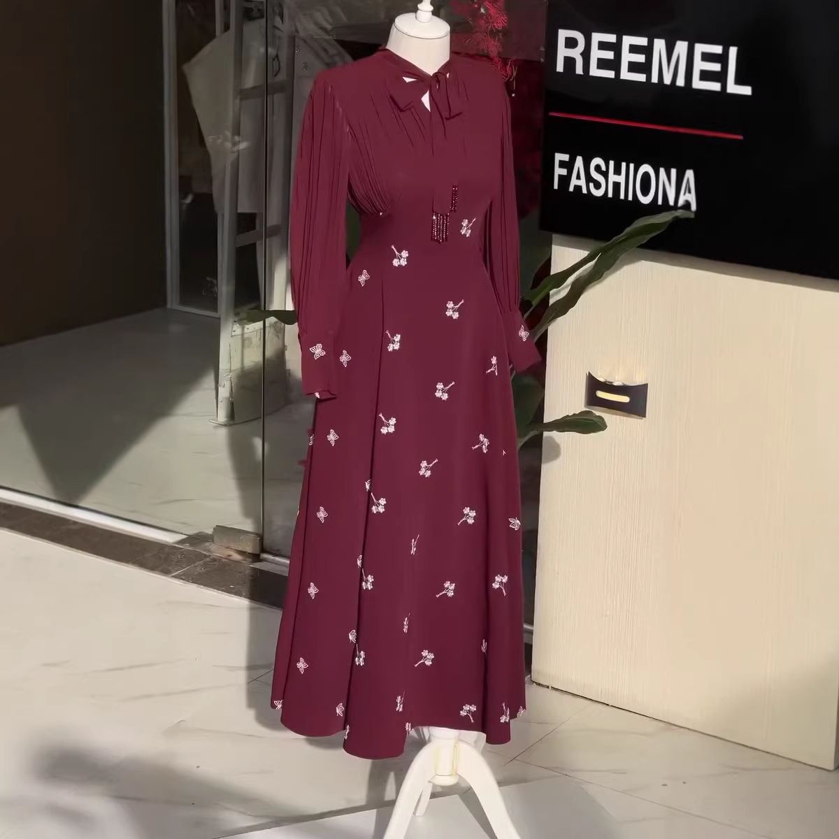 Muslim Dress Women's Elegant Floral Dress Round Neck Long Sleeve Slimming American Style Summer New Arrival_ecoleips.com