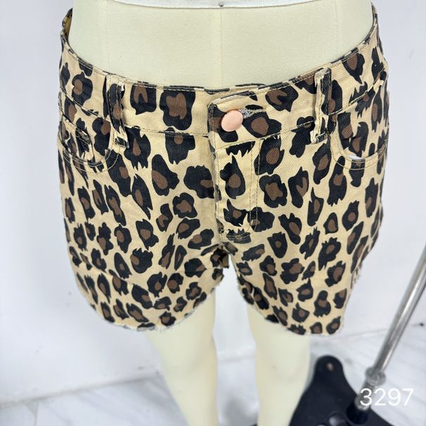 New Retro Leopard Print Ripped Raw Edge High Waist Denim Shorts For Women_ecoleips.com