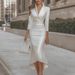 Temperament Elegant Solid Color Long-sleeved V-neck Satin Dress_ecoleips.com