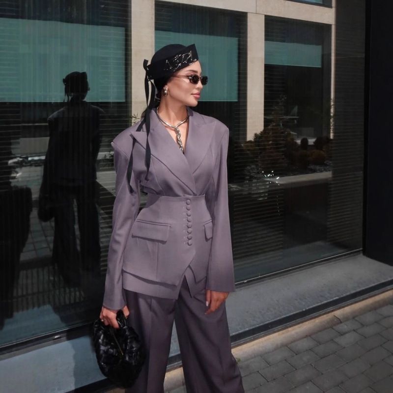 Women's Elegant V-Neck Blazer And Pants Set Business Casual Suit for Office And Evening Wear Breathable Stretch Fabric_ecoleips.com