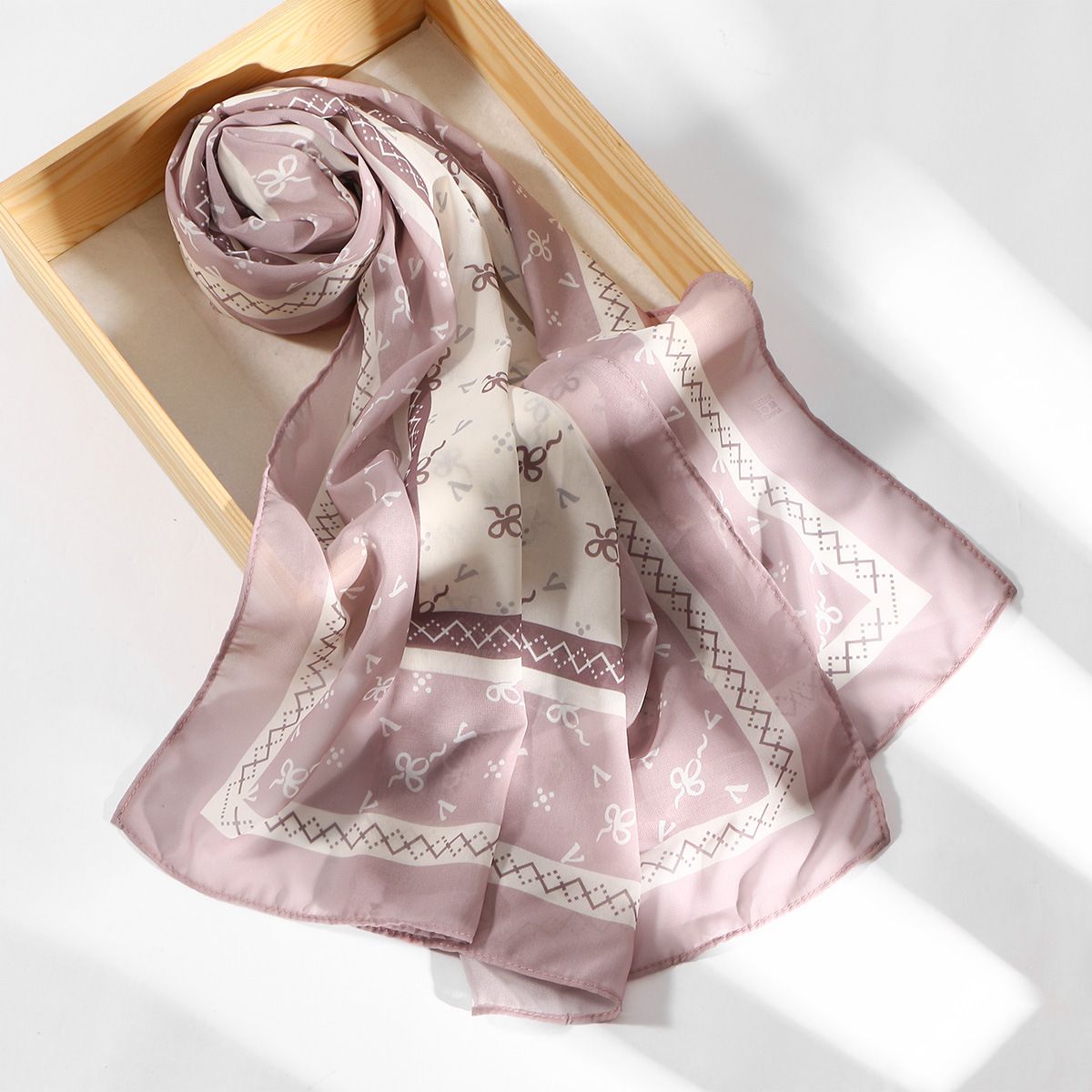 Elegant Printed Chiffon Scarf For Women – Stylish & Versatile Head Wrap With Floral Design, Perfect For Daily Wear & Special Occasions_ecoleips.com