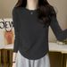 A Warm, Wool-Enforced Top Suitable For Autumn And Winter Ideal For Casual Wear. Features A Regular Shoulder Design, A_ecoleips.com