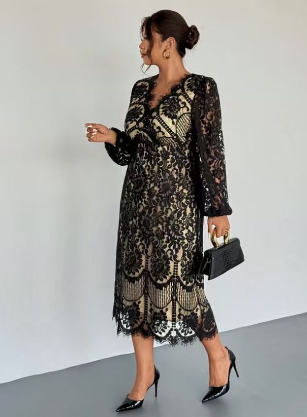 Plus-Size Elegant Casual Lace-Panel Stretch Long-Sleeve Mid-Length Dress_ecoleips.com