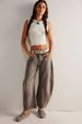 K Casual Loose Mid Waist Tube Shaped Women's Jeans. No Belt Or Other Accessories_ecoleips.com