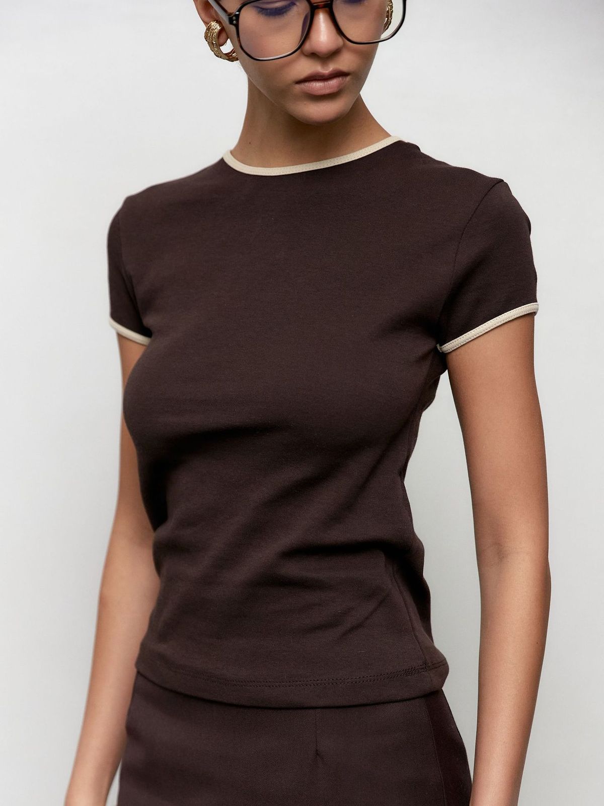 Women's Clothing New Round Neck Contrast Color Short Short Sleeve T Shirt Female Summer Commuting All Match Slim Fit Shoulder Top Female_ecoleips.com