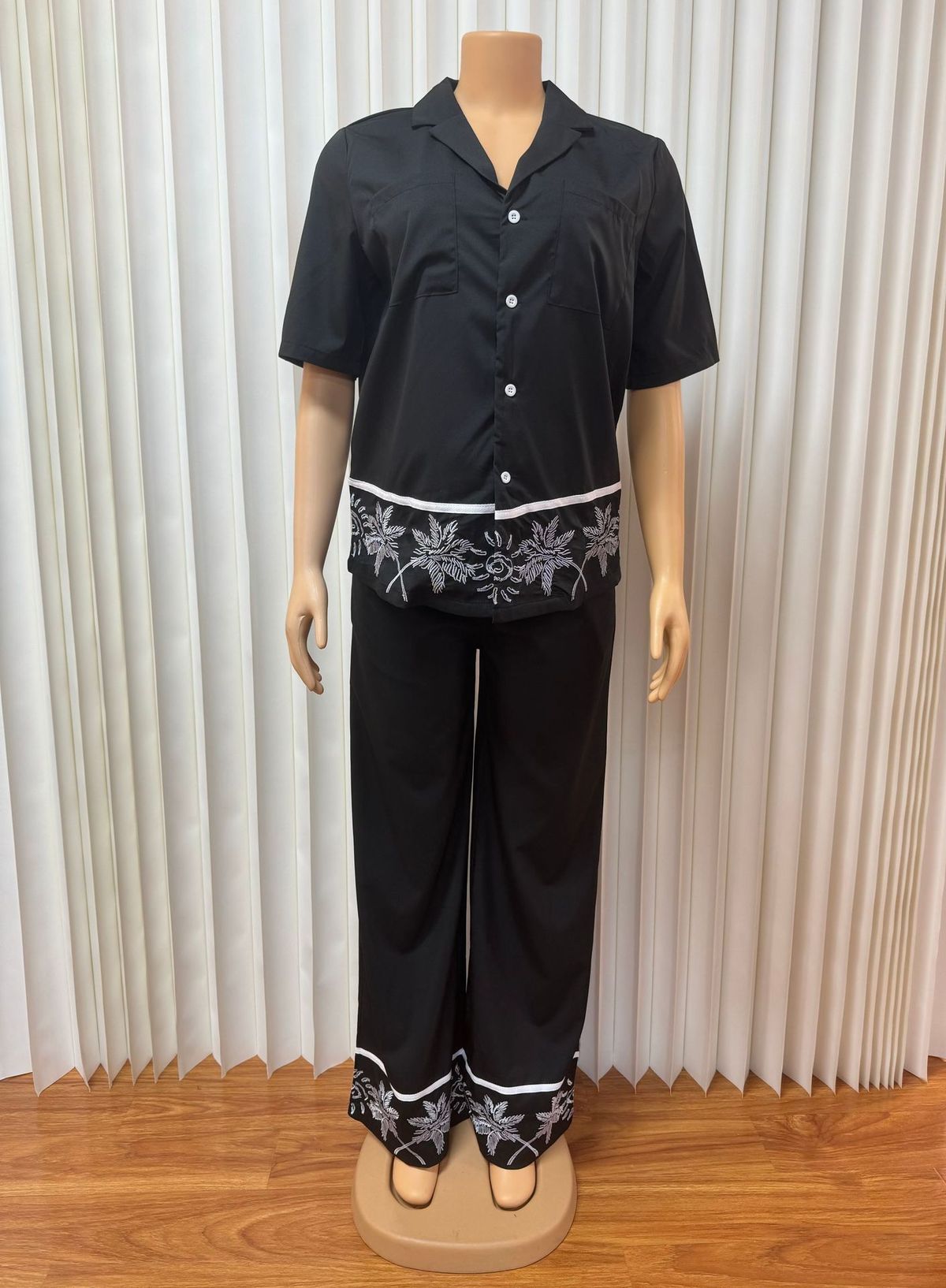 Women's Embroidered Shirt And Pants Two-Piece Set - Pocket Detail Lapel V-Neck Blouse With Straight-Leg Trousers_ecoleips.com