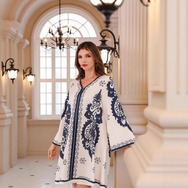 Muslim Dress Women "Elegant V-Neck Flared Sleeve Abaya – Traditional Middle Eastern Robe With Rhinestone Embellishments (M-XXL)"_ecoleips.com