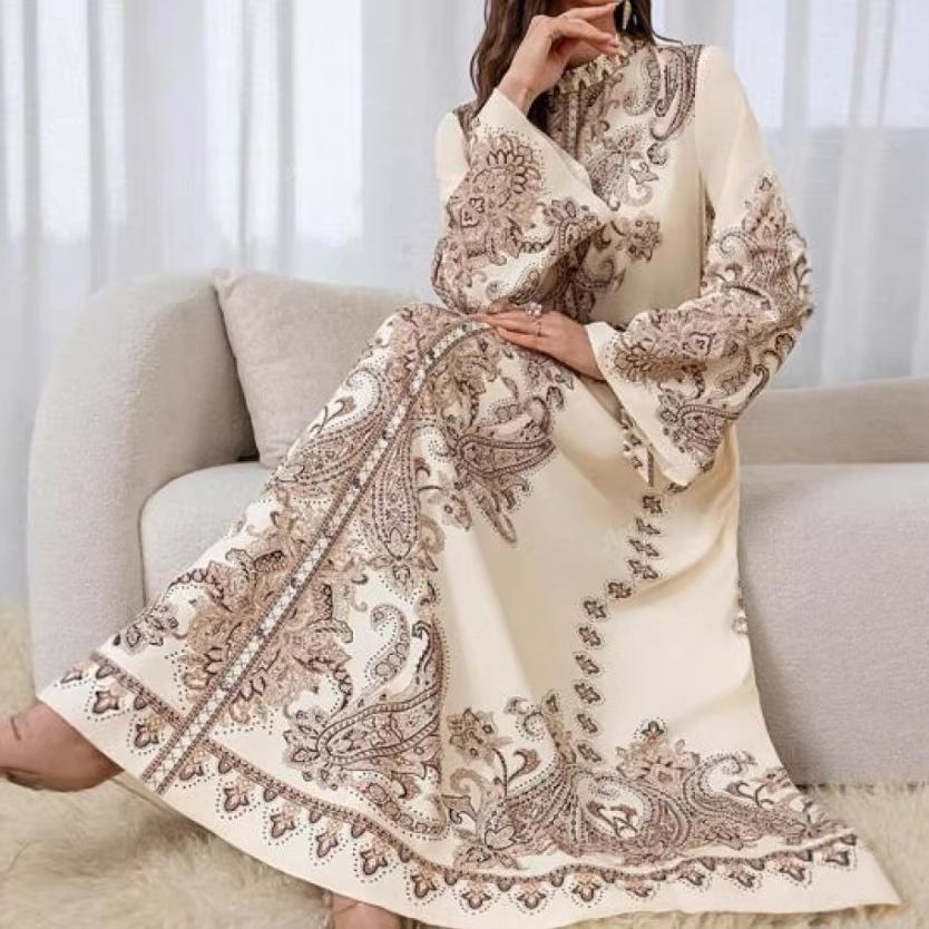 A Court-Style Stand-Up Collar, Lantern Sleeve Coat With Wavy Edges And A Long Retro Printed Dress_ecoleips.com