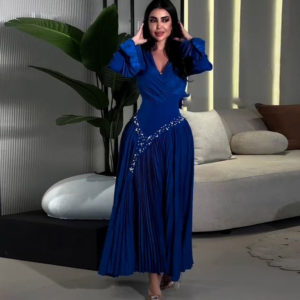 European And American Women's Clothing Large Size New Elegant Temperament Round Neck Long Sleeve Solid Color Ruffled Beaded Pleated Dress_ecoleips.com