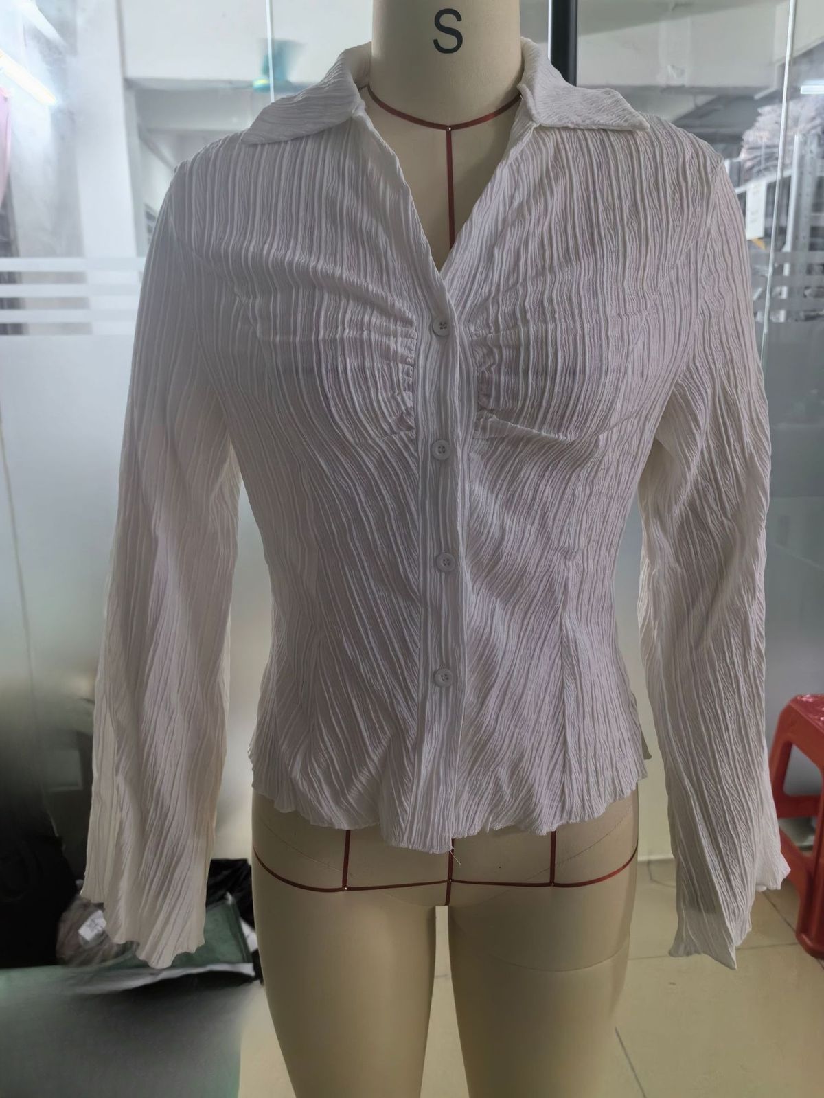 K New Elegant Women's V-neck Single Breasted Solid Color Shirt_ecoleips.com