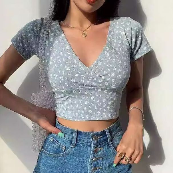 Niche Fashion Crop Top For Women Summer Slim Fit V-neck Short Sleeve Korean Style T-shirt Trendy 2023_ecoleips.com
