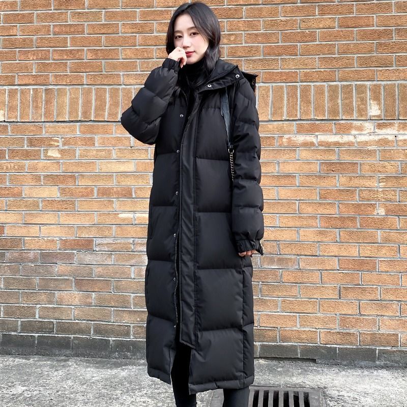 "Oversized Knee-Length Puffer Coat For Women – Warm Winter Jacket With Hood (Black/White/Pink, S-2XL)"_ecoleips.com