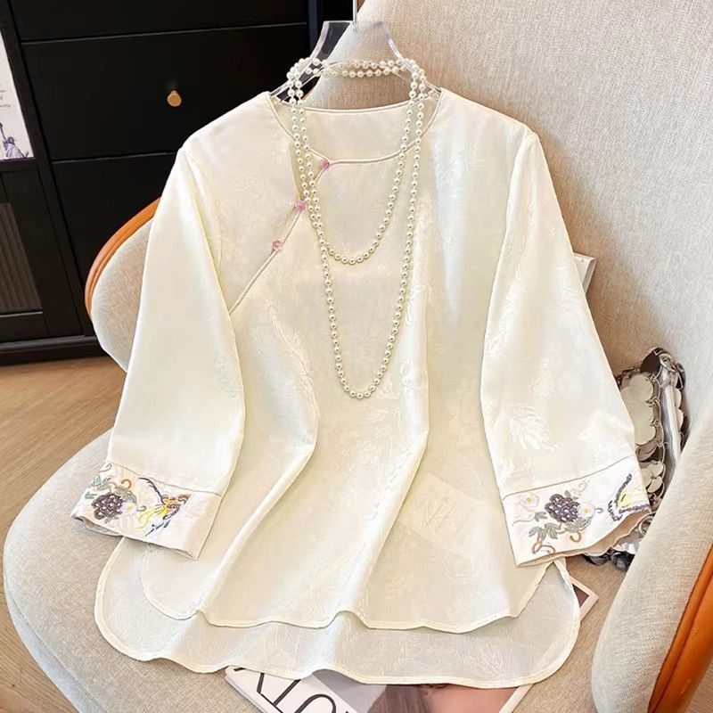 This Spring Heavy Industry Jacquard Base Layer Top Exudes A High-End, New Chinese-Style, Artistic And Retro Style With A_ecoleips.com