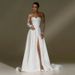 Elegant Strapless Lace Satin Wedding Dress Slimming Style 2026 New Design for Petite Brides Suitable for Home Leaving And Wedding Parties with Train_ecoleips.com