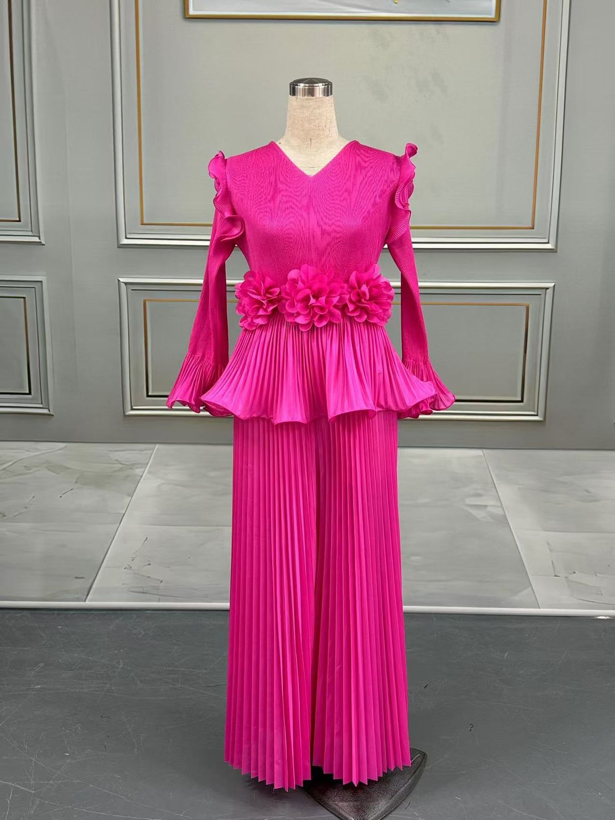 Women's Plus Size Fashion Two Piece Set Pleated Long Skirt Cross Border Miyake Style Top And Bottoms Ensemble_ecoleips.com