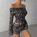 Voya Women's European And American Style Sexy Leopard Print Off Shoulder Trumpet Long Sleeved Top For Women, Slim Fit And Fashionable Short Style_ecoleips.com